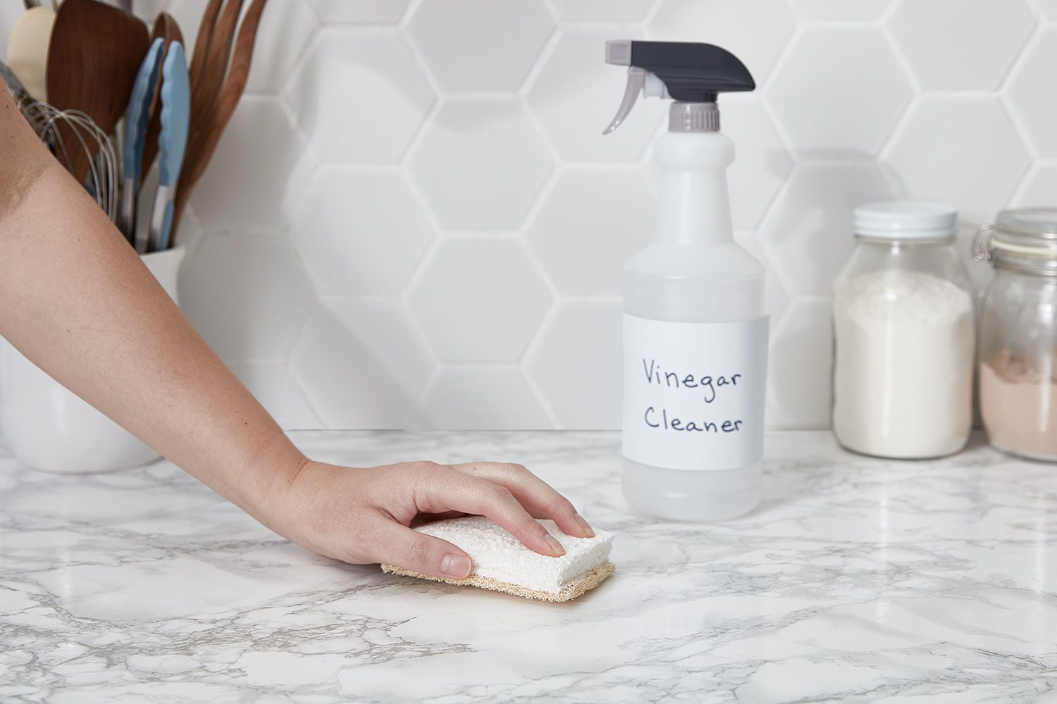 How to Remove Odors With Vinegar A Natural Solution